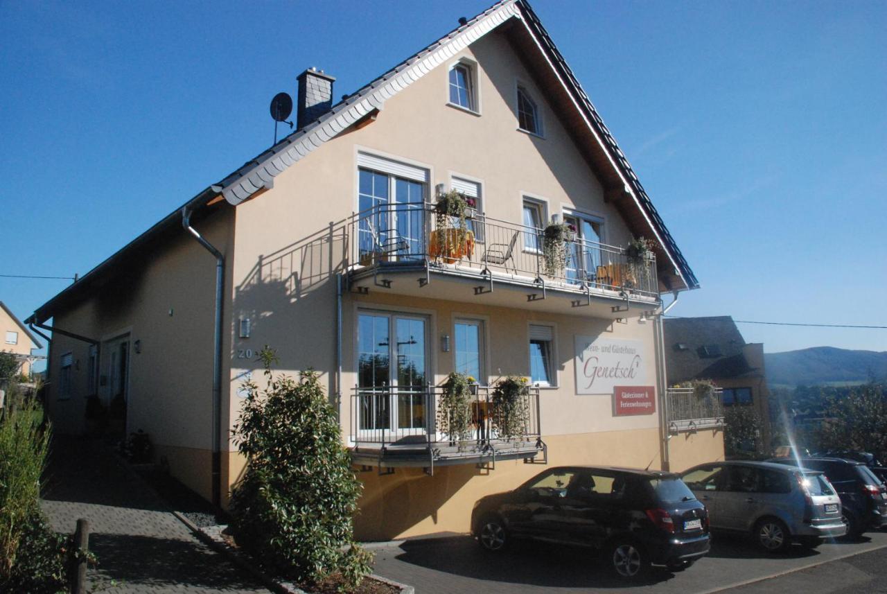 Wein- Und Gaestehaus Genetsch Lieser Exterior photo